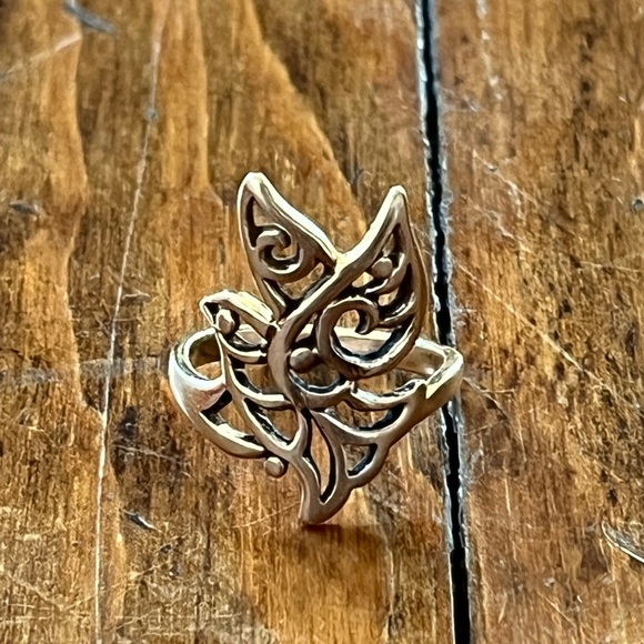 James Avery Retired 14K Yellow Gold Openwork Bird in Flight Dove cocktail ring - Picture 2 of 9